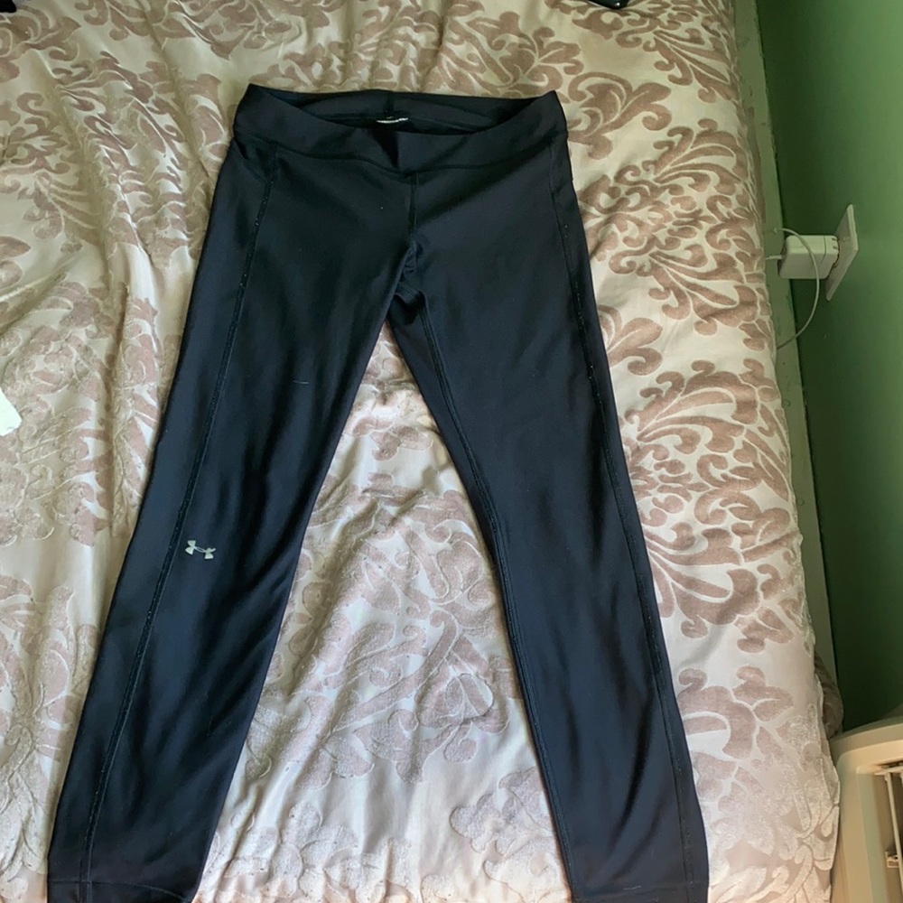 Under Armor sports black leggings